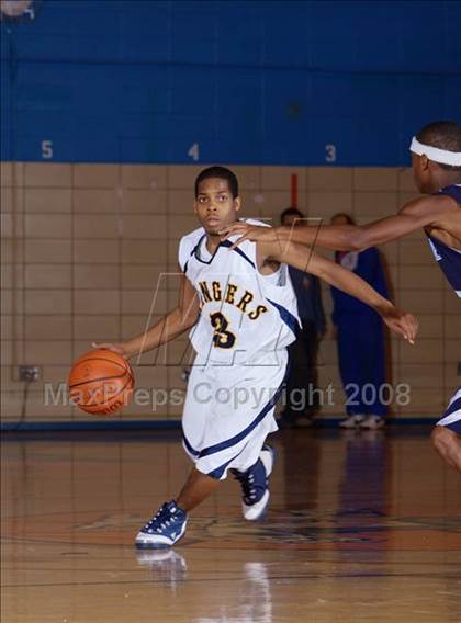 Thumbnail 3 in Forest Hills vs Canarsie (Queens Jam Christmas Classic) photogallery.