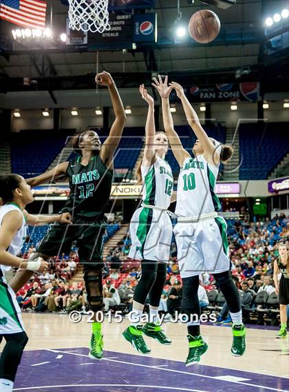 Thumbnail 3 in Miramonte vs. St. Mary's (CIF NorCal Regional Open Division Final) photogallery.