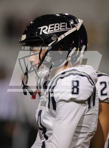 Thumbnail 2 in Arvada West vs. Columbine (CHSAA 5A Second Round Playoffs) photogallery.