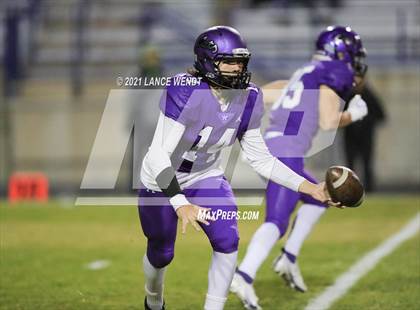 Thumbnail 2 in Arvada West vs. Columbine (CHSAA 5A Second Round Playoffs) photogallery.
