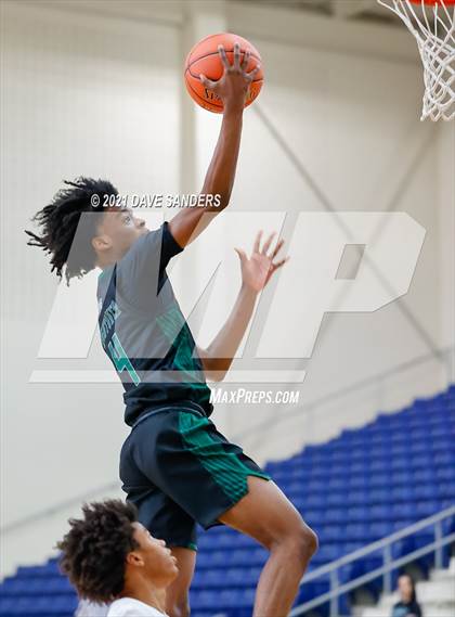 Thumbnail 1 in Fort Bend Hightower vs. Lamar (FBISD Invitational) photogallery.