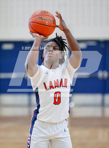 Thumbnail 1 in Fort Bend Hightower vs. Lamar (FBISD Invitational) photogallery.