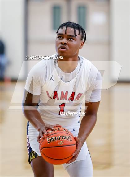 Thumbnail 3 in Fort Bend Hightower vs. Lamar (FBISD Invitational) photogallery.