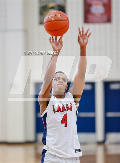 Thumbnail 2 in Fort Bend Hightower vs. Lamar (FBISD Invitational) photogallery.