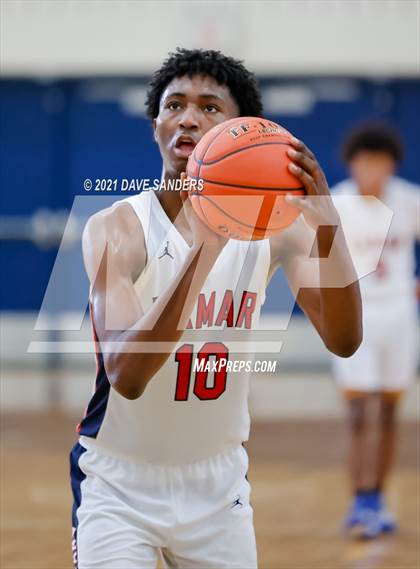 Thumbnail 1 in Fort Bend Hightower vs. Lamar (FBISD Invitational) photogallery.