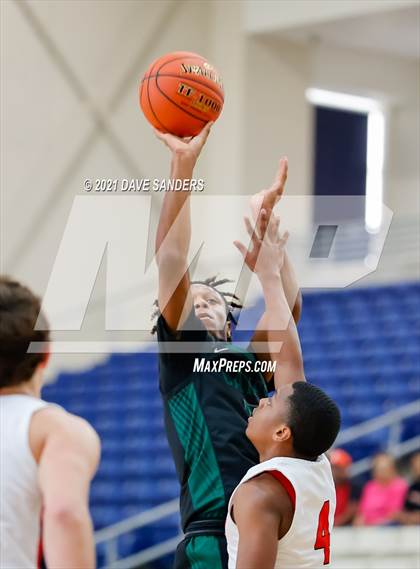 Thumbnail 3 in Fort Bend Hightower vs. Lamar (FBISD Invitational) photogallery.