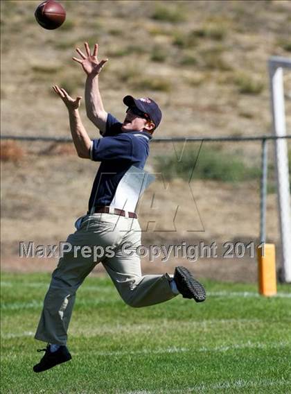 Thumbnail 3 in Capistrano Valley Christian @ St. Michael's Prep photogallery.