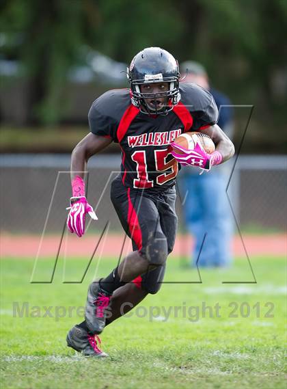 Thumbnail 3 in Natick @ Wellesley photogallery.