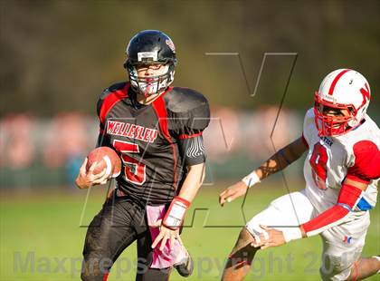 Thumbnail 2 in Natick @ Wellesley photogallery.