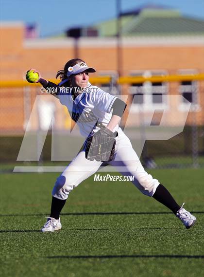 Thumbnail 2 in Canandaigua Academy @ Honeoye Falls-Lima photogallery.