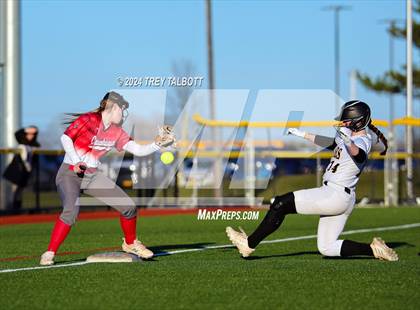 Thumbnail 3 in Canandaigua Academy @ Honeoye Falls-Lima photogallery.
