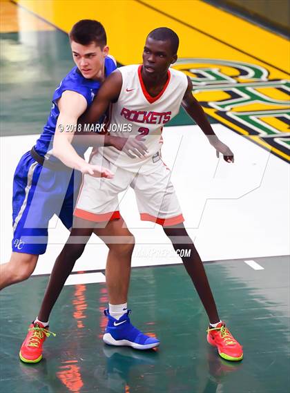 Thumbnail 1 in Valley Christian vs. Moon Valley  (Judy Dixon Tournament) photogallery.