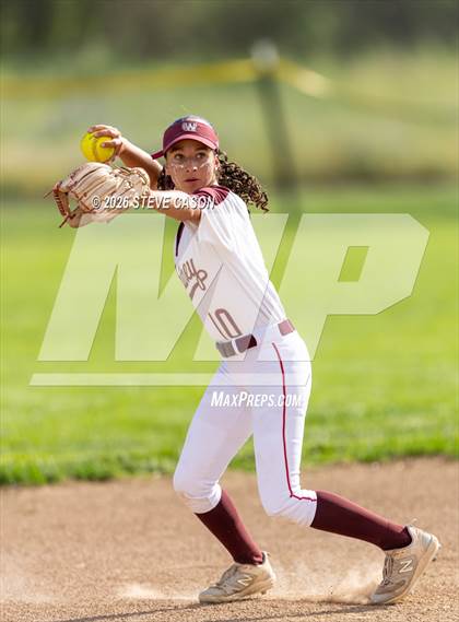 Thumbnail 1 in JV: Rocklin @ Whitney photogallery.