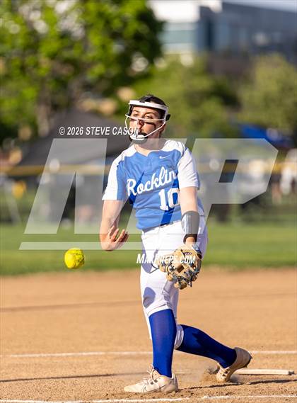 Thumbnail 1 in JV: Rocklin @ Whitney photogallery.