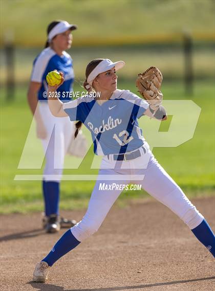 Thumbnail 3 in JV: Rocklin @ Whitney photogallery.