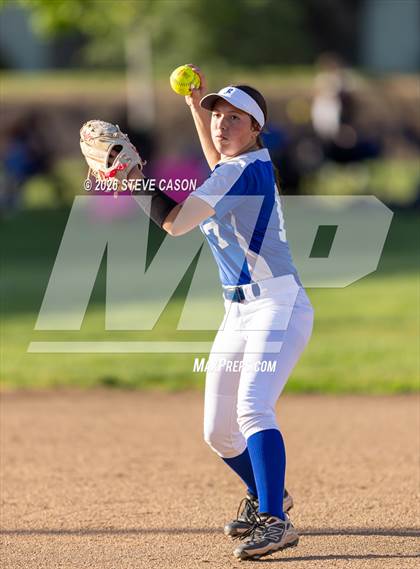 Thumbnail 2 in JV: Rocklin @ Whitney photogallery.