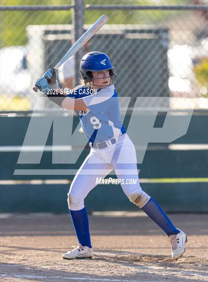 Thumbnail 2 in JV: Rocklin @ Whitney photogallery.