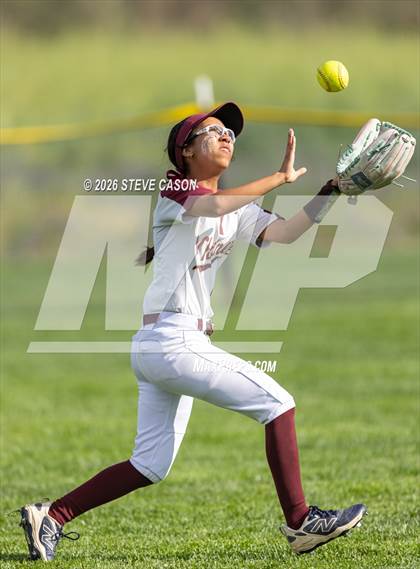 Thumbnail 1 in JV: Rocklin @ Whitney photogallery.
