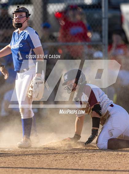 Thumbnail 2 in JV: Rocklin @ Whitney photogallery.