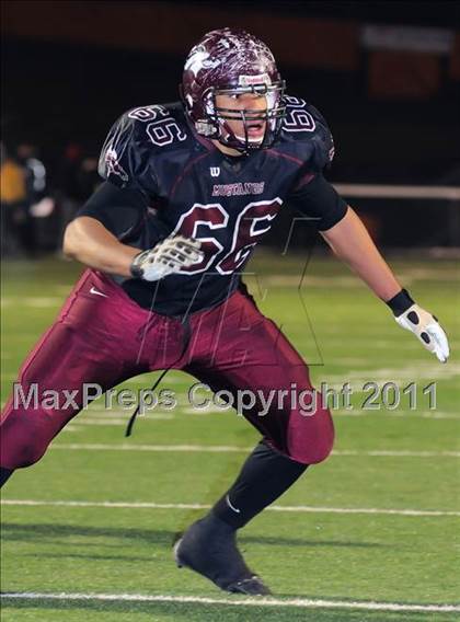 Thumbnail 3 in Maple Heights vs. Trotwood-Madison (OHSAA D2 Final) photogallery.