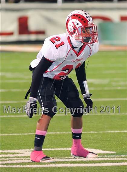 Thumbnail 1 in Maple Heights vs. Trotwood-Madison (OHSAA D2 Final) photogallery.