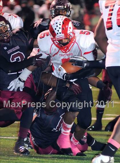 Thumbnail 1 in Maple Heights vs. Trotwood-Madison (OHSAA D2 Final) photogallery.