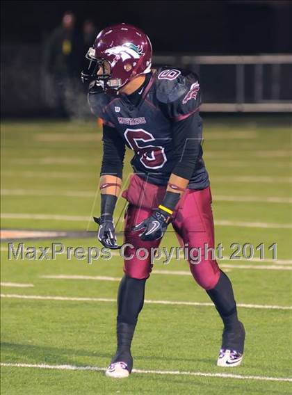 Thumbnail 1 in Maple Heights vs. Trotwood-Madison (OHSAA D2 Final) photogallery.