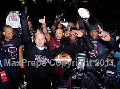 Thumbnail 2 in Maple Heights vs. Trotwood-Madison (OHSAA D2 Final) photogallery.