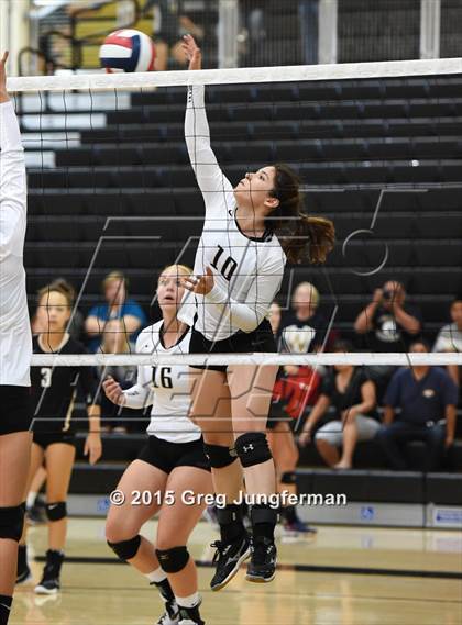 Thumbnail 3 in Windsor vs. American Canyon (Nor-Cal Invitational) photogallery.