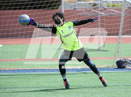 Thumbnail 1 in Arroyo @ Gabrielino photogallery.
