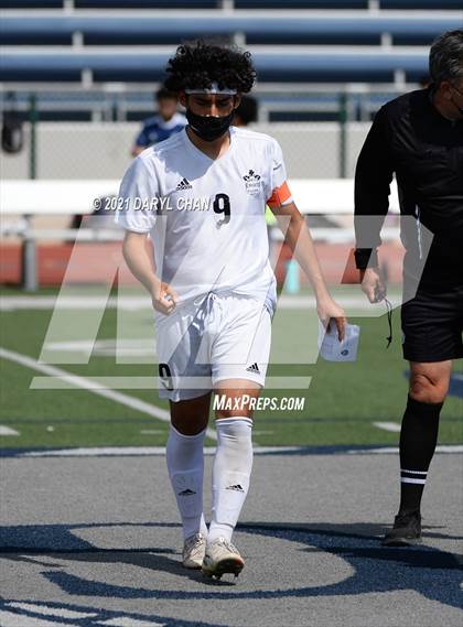 Thumbnail 3 in Arroyo @ Gabrielino photogallery.