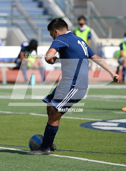 Thumbnail 1 in Arroyo @ Gabrielino photogallery.