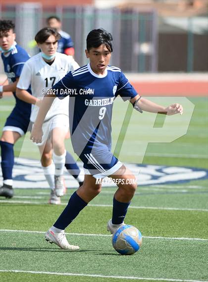 Thumbnail 3 in Arroyo @ Gabrielino photogallery.