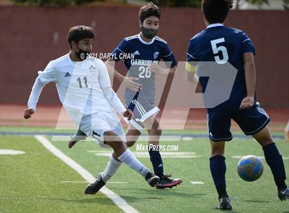 Thumbnail 3 in Arroyo @ Gabrielino photogallery.