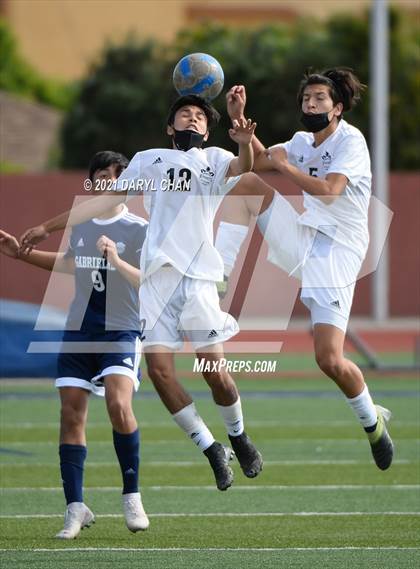 Thumbnail 1 in Arroyo @ Gabrielino photogallery.