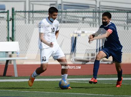 Thumbnail 1 in Arroyo @ Gabrielino photogallery.