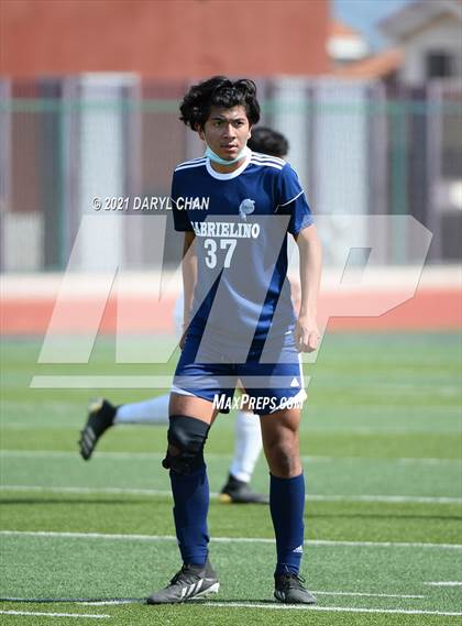 Thumbnail 3 in Arroyo @ Gabrielino photogallery.