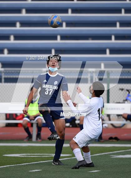 Thumbnail 3 in Arroyo @ Gabrielino photogallery.