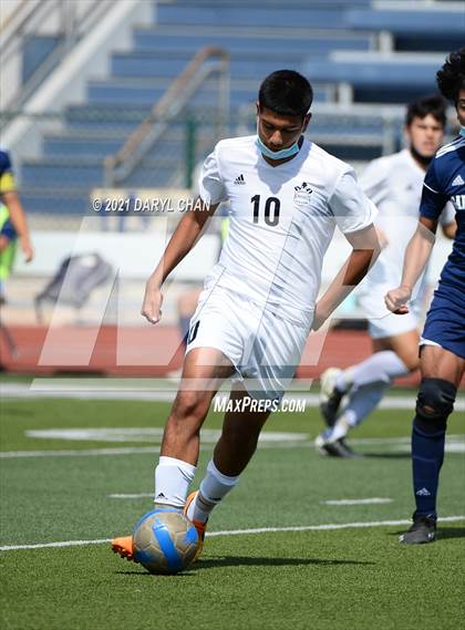 Thumbnail 3 in Arroyo @ Gabrielino photogallery.