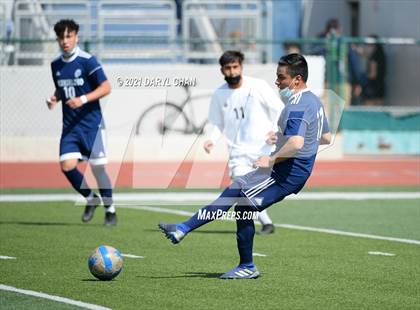 Thumbnail 3 in Arroyo @ Gabrielino photogallery.