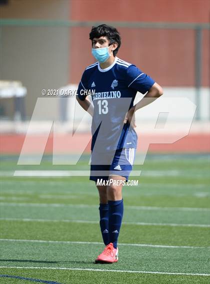 Thumbnail 1 in Arroyo @ Gabrielino photogallery.