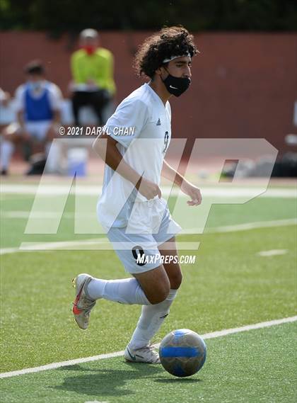 Thumbnail 3 in Arroyo @ Gabrielino photogallery.