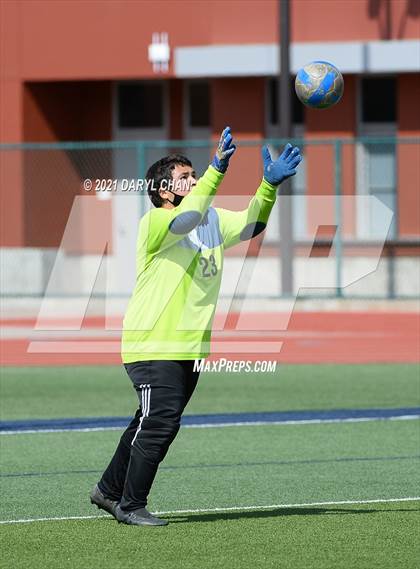 Thumbnail 3 in Arroyo @ Gabrielino photogallery.