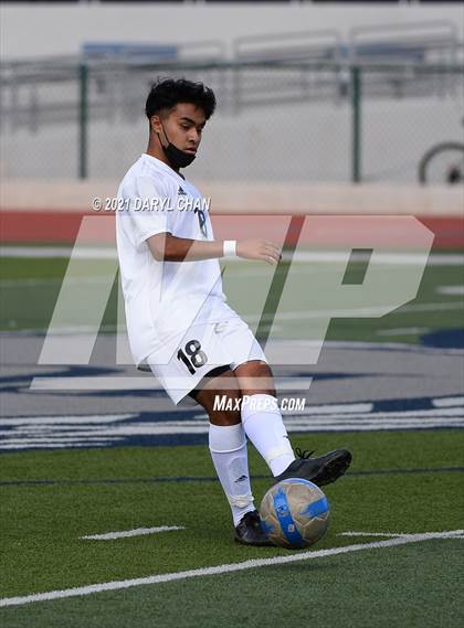 Thumbnail 3 in Arroyo @ Gabrielino photogallery.
