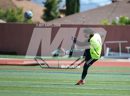 Thumbnail 3 in Arroyo @ Gabrielino photogallery.