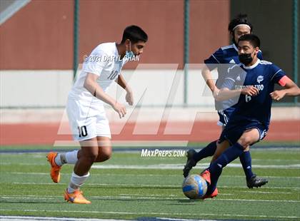 Thumbnail 2 in Arroyo @ Gabrielino photogallery.