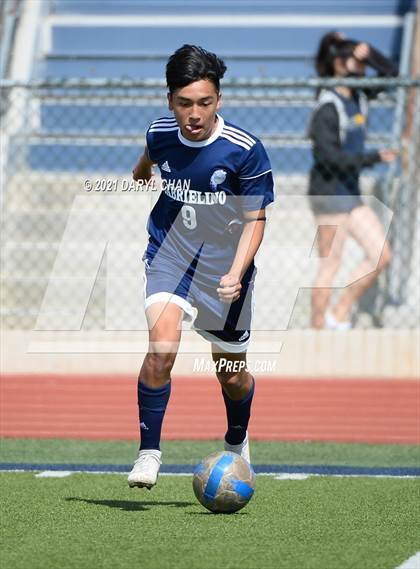 Thumbnail 3 in Arroyo @ Gabrielino photogallery.