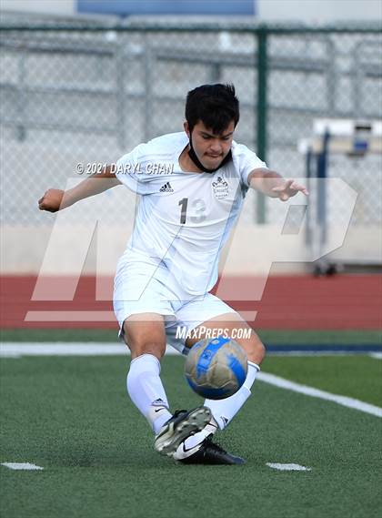 Thumbnail 2 in Arroyo @ Gabrielino photogallery.