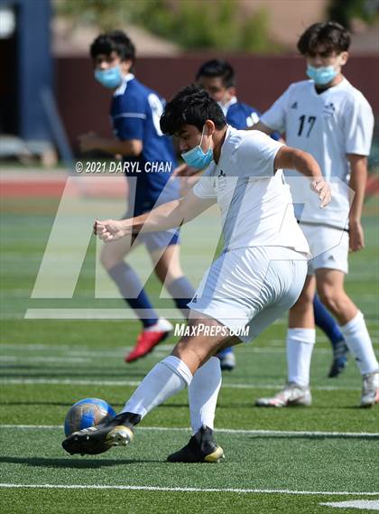 Thumbnail 1 in Arroyo @ Gabrielino photogallery.