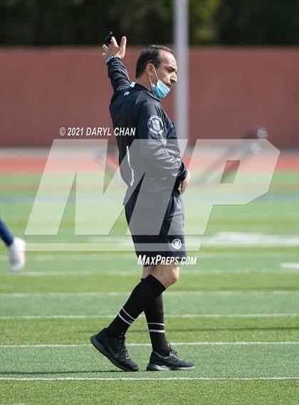 Thumbnail 3 in Arroyo @ Gabrielino photogallery.